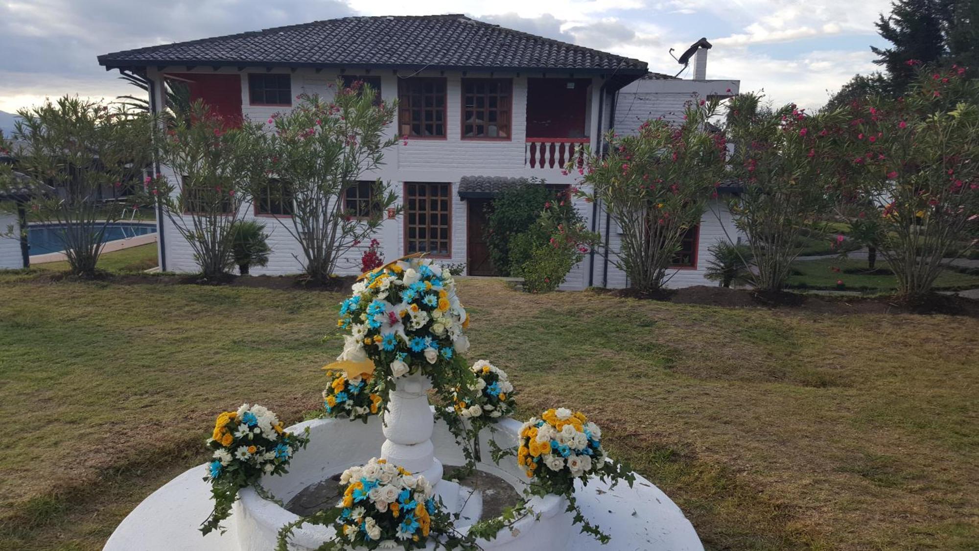 Hosteria San Carlos Tababela Kültér fotó