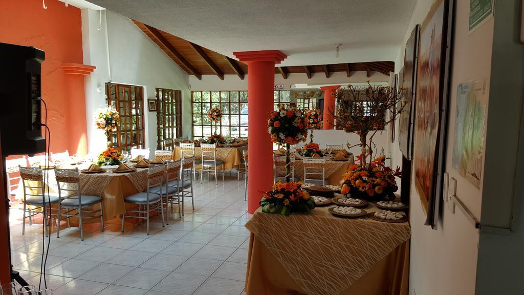 Hosteria San Carlos Tababela Kültér fotó