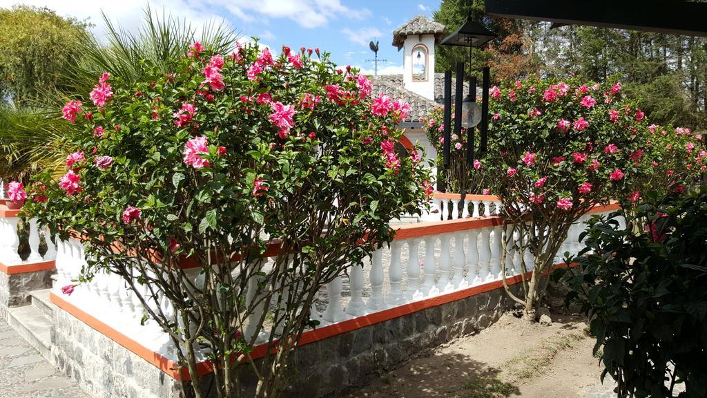 Hosteria San Carlos Tababela Kültér fotó