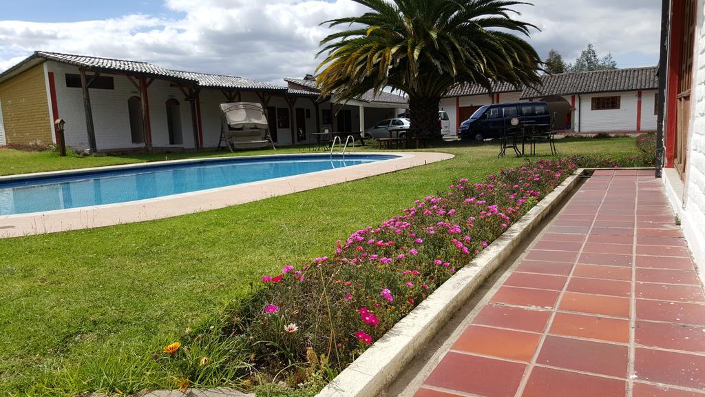 Hosteria San Carlos Tababela Kültér fotó