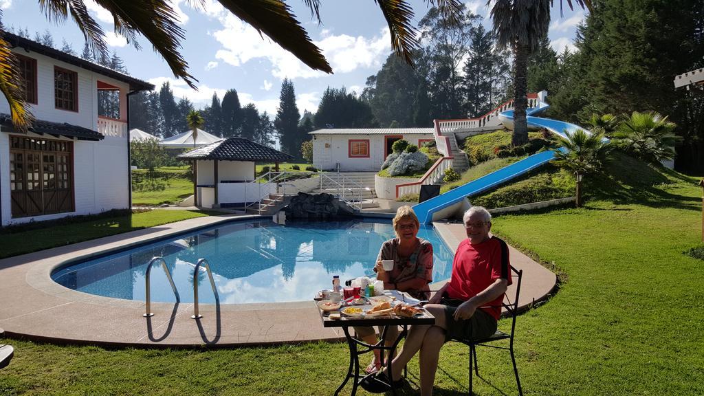 Hosteria San Carlos Tababela Kültér fotó