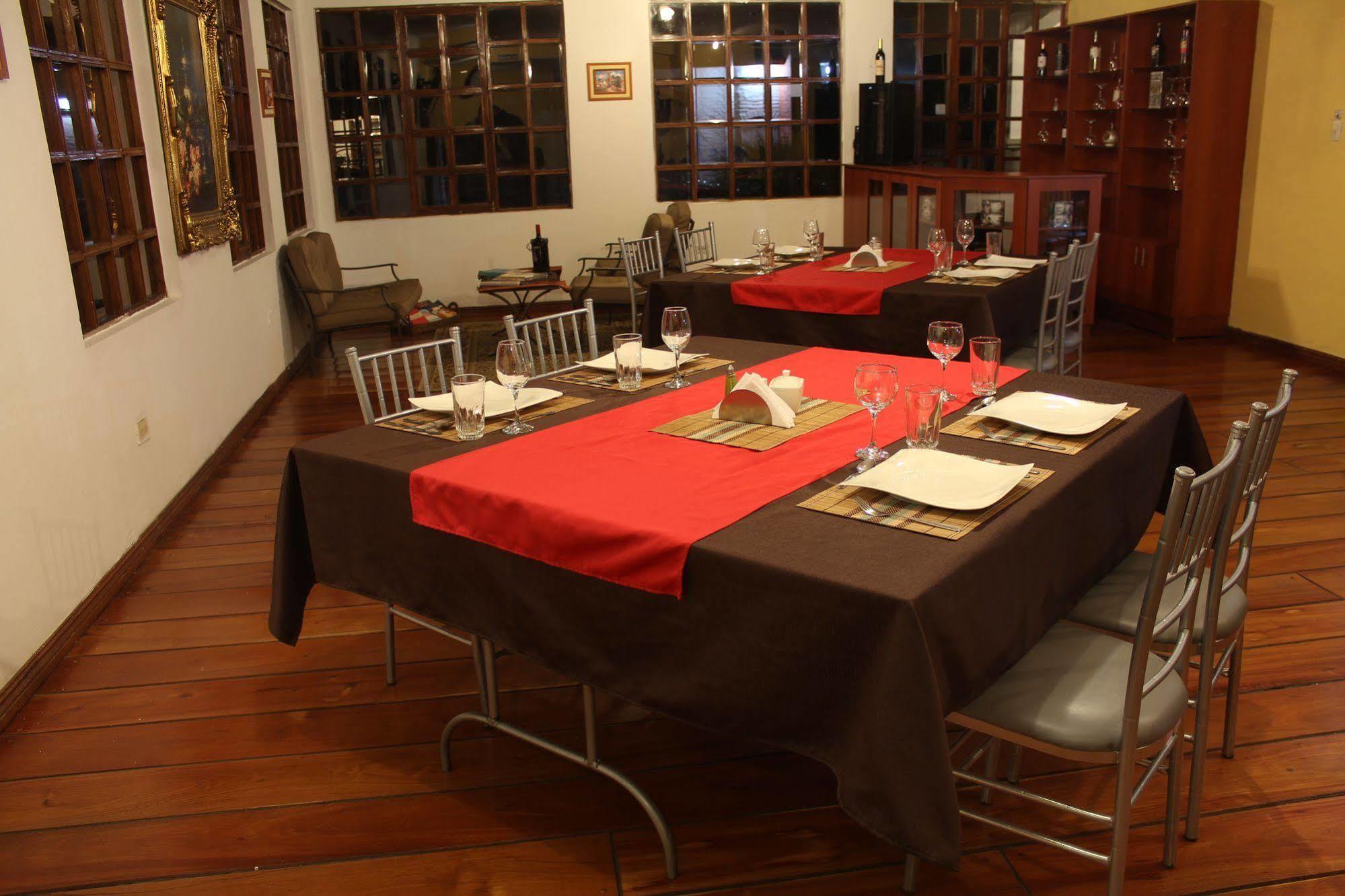 Hosteria San Carlos Tababela Kültér fotó