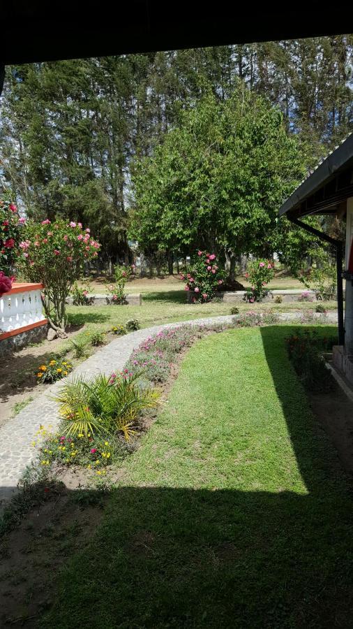 Hosteria San Carlos Tababela Kültér fotó