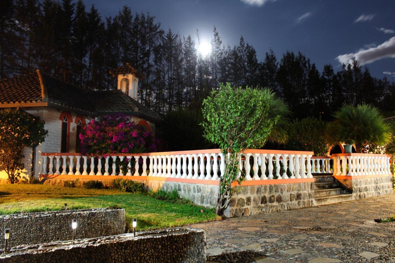 Hosteria San Carlos Tababela Kültér fotó