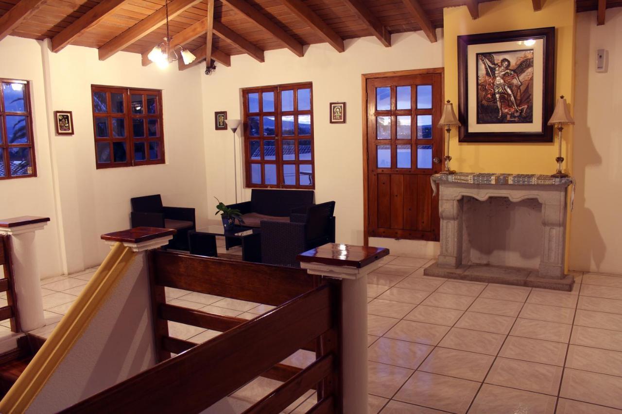 Hosteria San Carlos Tababela Kültér fotó