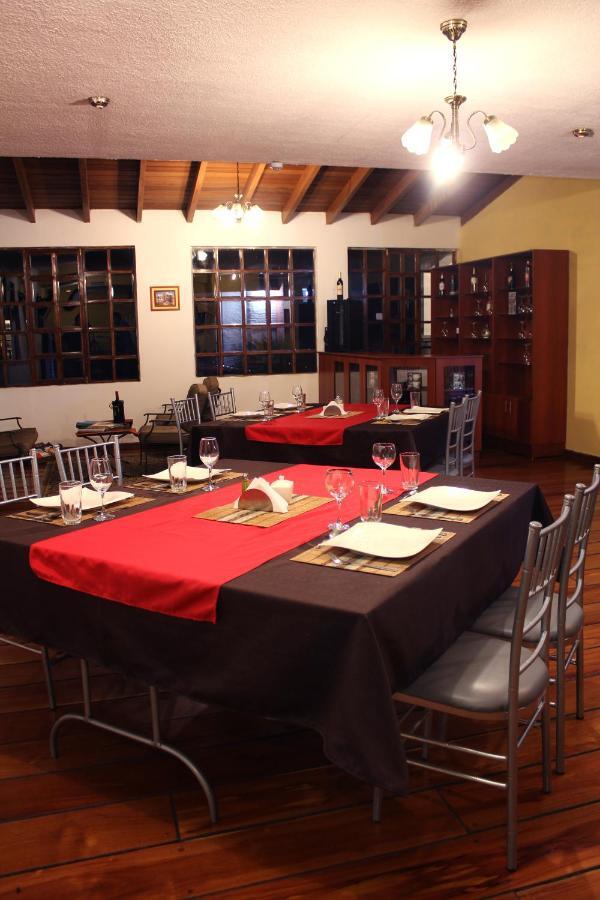 Hosteria San Carlos Tababela Kültér fotó